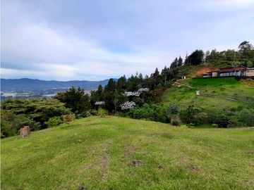 Venta de Casa Campestre en el Retiro