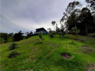 Venta de Casa Campestre en el Retiro