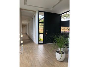 Venta de Casa Campestre en el Retiro