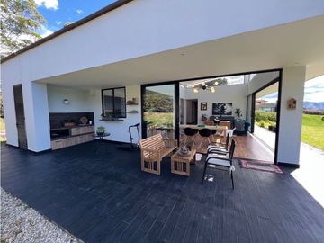 Venta de Casa Campestre en La Ceja