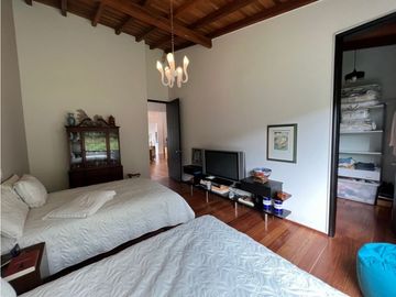 Venta de Casa Campestre en el Alto de Palmas Envigado