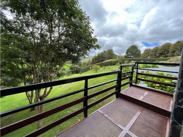 Venta de Casa Campestre en el Alto de Palmas Envigado