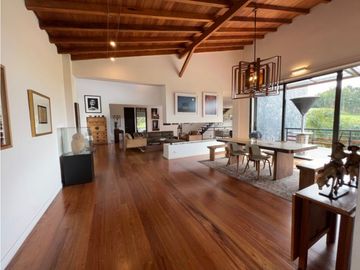 Venta de Casa Campestre en el Alto de Palmas Envigado