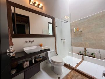 Venta de Casa Campestre en el Alto de Palmas Envigado