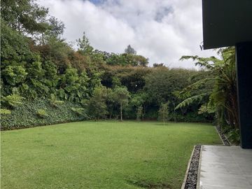 Venta de Casa Campestre en Alto de las Palmas