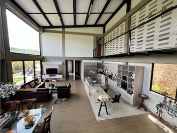 Venta de Casa Campestre en Envigado