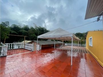 SE VENDE FINCA  EN EL COLEGIO CUNDINAMARCA