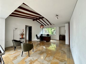 Venta de Casa Campestre en El Escobero Envigado