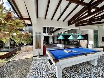 Venta de Casa Campestre en El Escobero Envigado