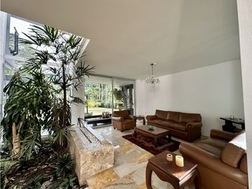 Venta de Casa Campestre en El Escobero Envigado