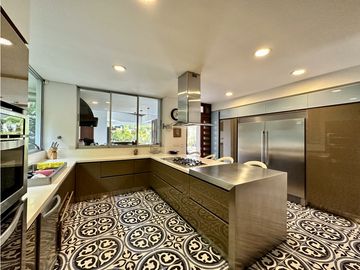 Venta de Casa Campestre en El Escobero Envigado