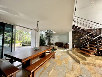 Venta de Casa Campestre en El Escobero Envigado