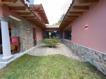 Venta de Casa Campestre en Llanogrande en Rionegro