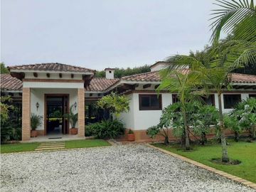 Venta de Casa Campestre en Rionegro