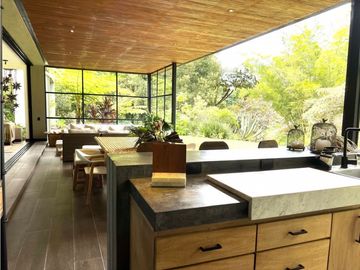 Venta de Casa Campestre en Llanogrande en Rionegro