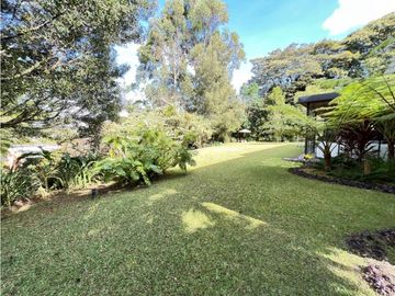 Venta de Casa Campestre en Llanogrande en Rionegro