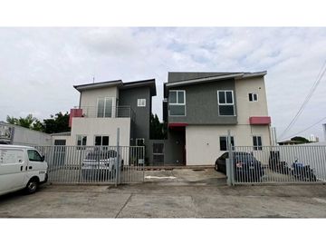 SE VENDEN 3 DUPLEX EN PARQUE LEFEVRE