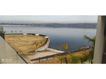 Exclusivo Departamento con Vista Al Lago