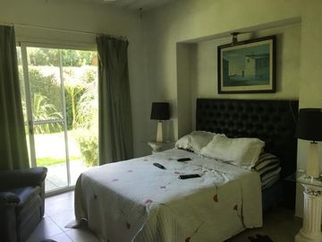 Casa en venta de 2 dormitorios c/ cochera en San Miguel