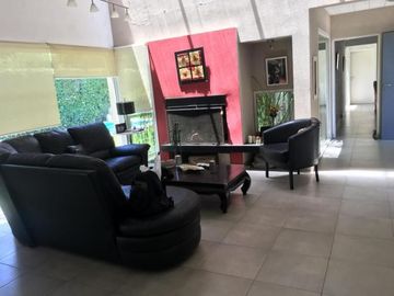 Casa en venta de 2 dormitorios c/ cochera en San Miguel