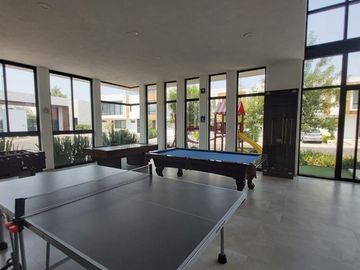 CASA EN VENTA LOS ROBLES ZAKIA AREAS COMUNES EXCLUSIVAS CON SALA CINE Y COWORK