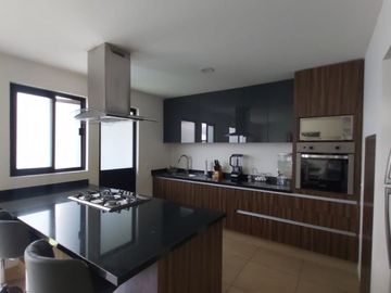 CASA EN VENTA LOS ROBLES ZAKIA AREAS COMUNES EXCLUSIVAS CON SALA CINE Y COWORK