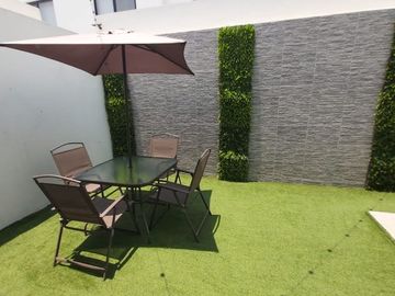 CASA EN VENTA LOS ROBLES ZAKIA AREAS COMUNES EXCLUSIVAS CON SALA CINE Y COWORK