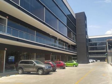 LOCAL COMERCIAL EN VENTA LA RESERVA QUERETARO CLV230809-AE