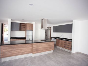 CASA EN VENTA ACANTHA 81.7 ZIBATA QUERETARO RCV230213I-AE