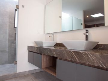 CASA EN VENTA ACANTHA 81.7 ZIBATA QUERETARO RCV230213I-AE