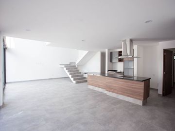 CASA EN VENTA ACANTHA 81.7 ZIBATA QUERETARO RCV230213I-AE