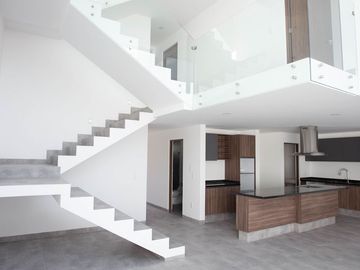 CASA EN VENTA ACANTHA 81.7 ZIBATA QUERETARO RCV230213I-AE