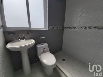 CASA EN VENTA EN BOSQUES DE AMALUCAN