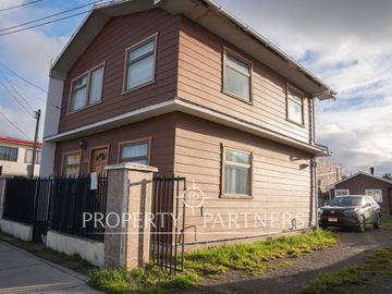 Casa en sector residencial a pasos de Costanera en Punta Arenas