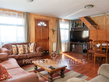 Casa en sector residencial a pasos de Costanera en Punta Arenas