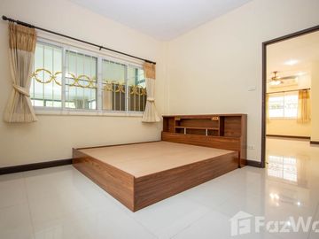 3 BR Single-Storey House For Sale (SANK190)