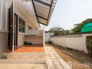3 BR Single-Storey House For Sale (SANK190)