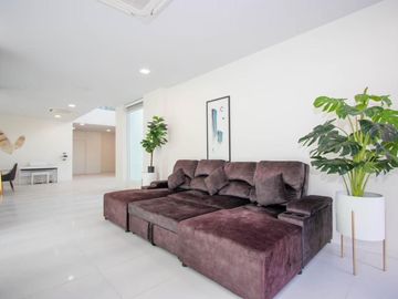 Minimal Luxury 5 Bed 4 Bath @ The Pinnacle Koolpunt Ville 17