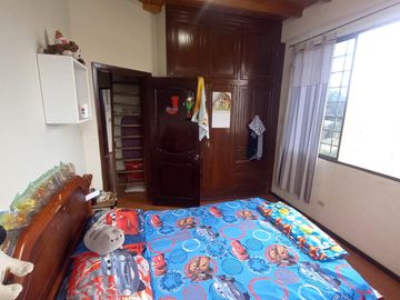 VENTA DE CASA AMPLIA ESQUINERA EN SALINAS SECTOR SOLYMAR (CMC)