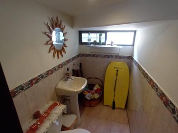 VENTA DE CASA AMPLIA ESQUINERA EN SALINAS SECTOR SOLYMAR (CMC)