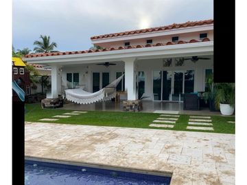 VENTA DE CASA EN VISTAMAR MARINA & GOLF cv