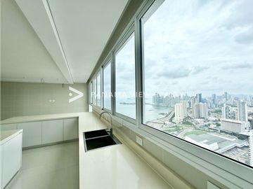 WINDROSE PENTHOUSE / COCO DEL MAR / VENTA