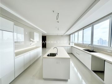 WINDROSE PENTHOUSE / COCO DEL MAR / VENTA