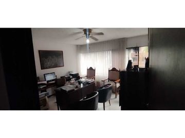 Se vende apartamento en Versalles al norte de cali