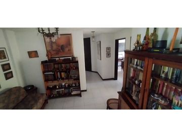 Se vende apartamento en Versalles al norte de cali
