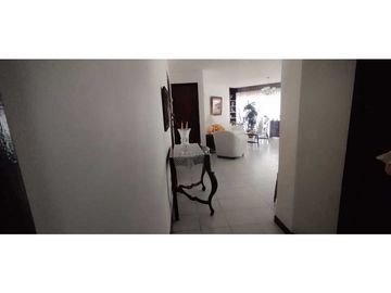 Se vende apartamento en Versalles al norte de cali