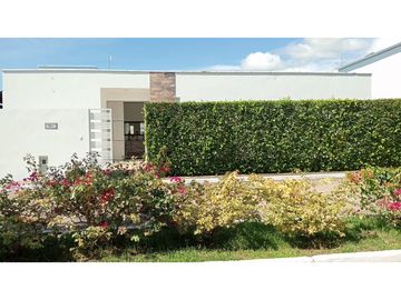 Se Vende Casa Campestre San Marcos Ricaurte Cundinamarca