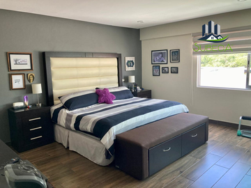 Venta de Casa en Cumbres Xalapa, 4 recámaras, Roof Garden