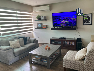 Venta de Casa en Cumbres Xalapa, 4 recámaras, Roof Garden
