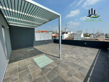 Venta de Casa en Cumbres Xalapa, 4 recámaras, Roof Garden